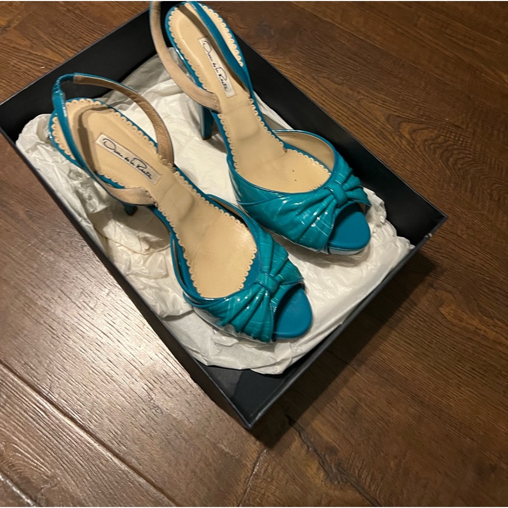 Oscar Delarenta sling back sandal in size 41